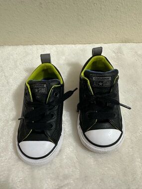 Converse Kids Black leather Sneakers with Neon Green Lining size 5